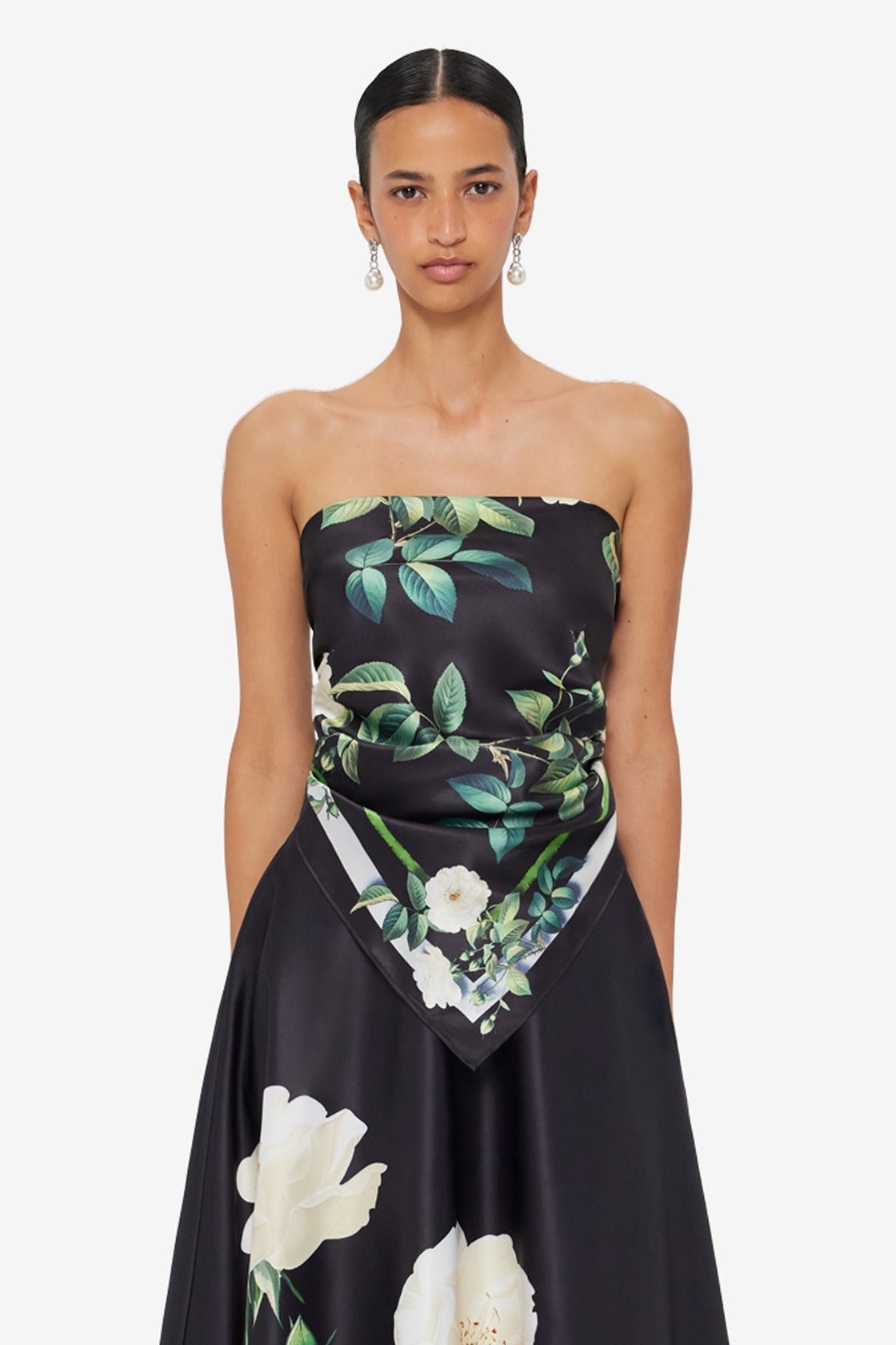 Exclusive LEO LIN Small Scarf - White Rose Print