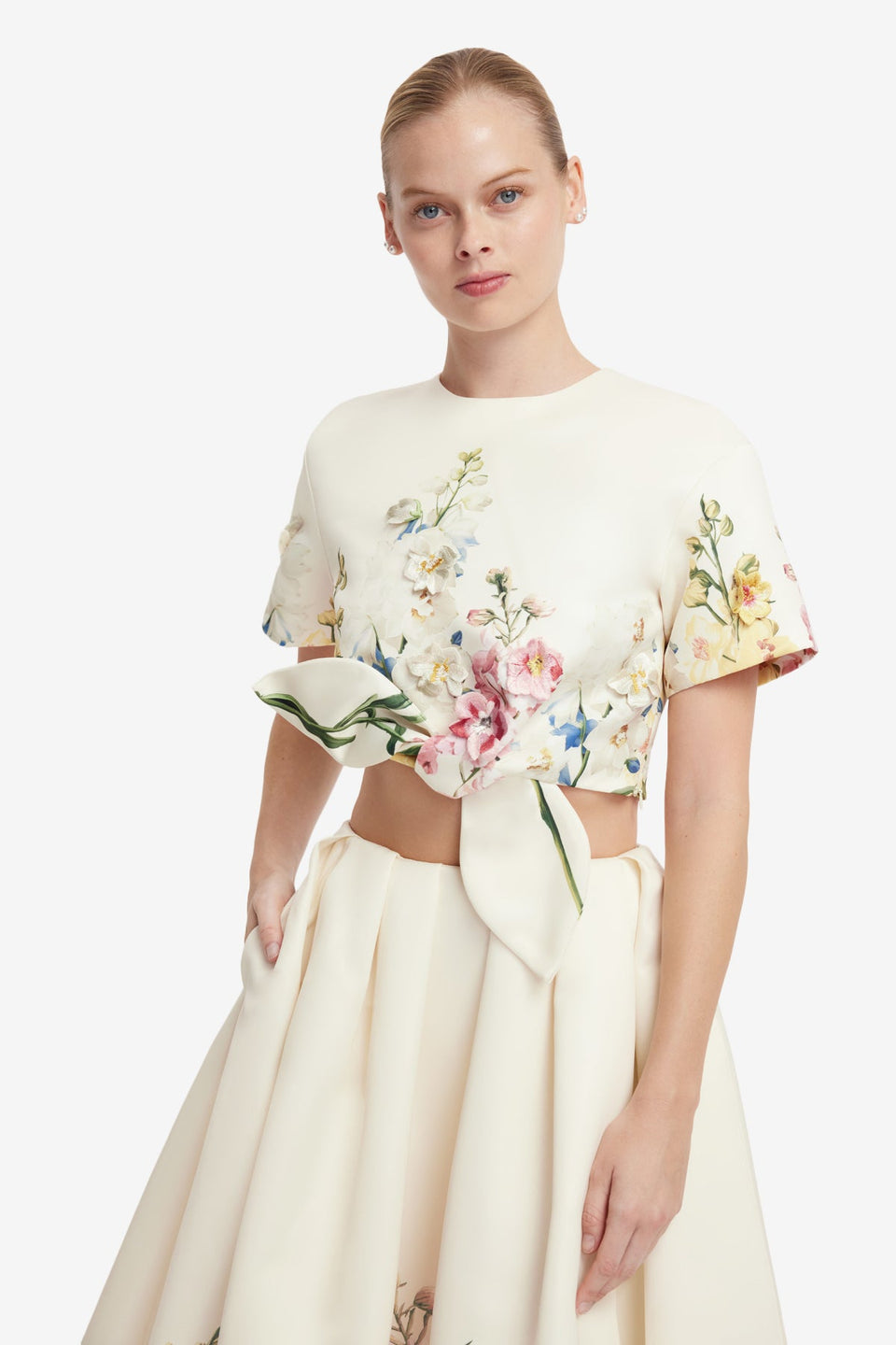 Riley Embroidered Sleeve Top - Snapdragon Print in Snow Tops