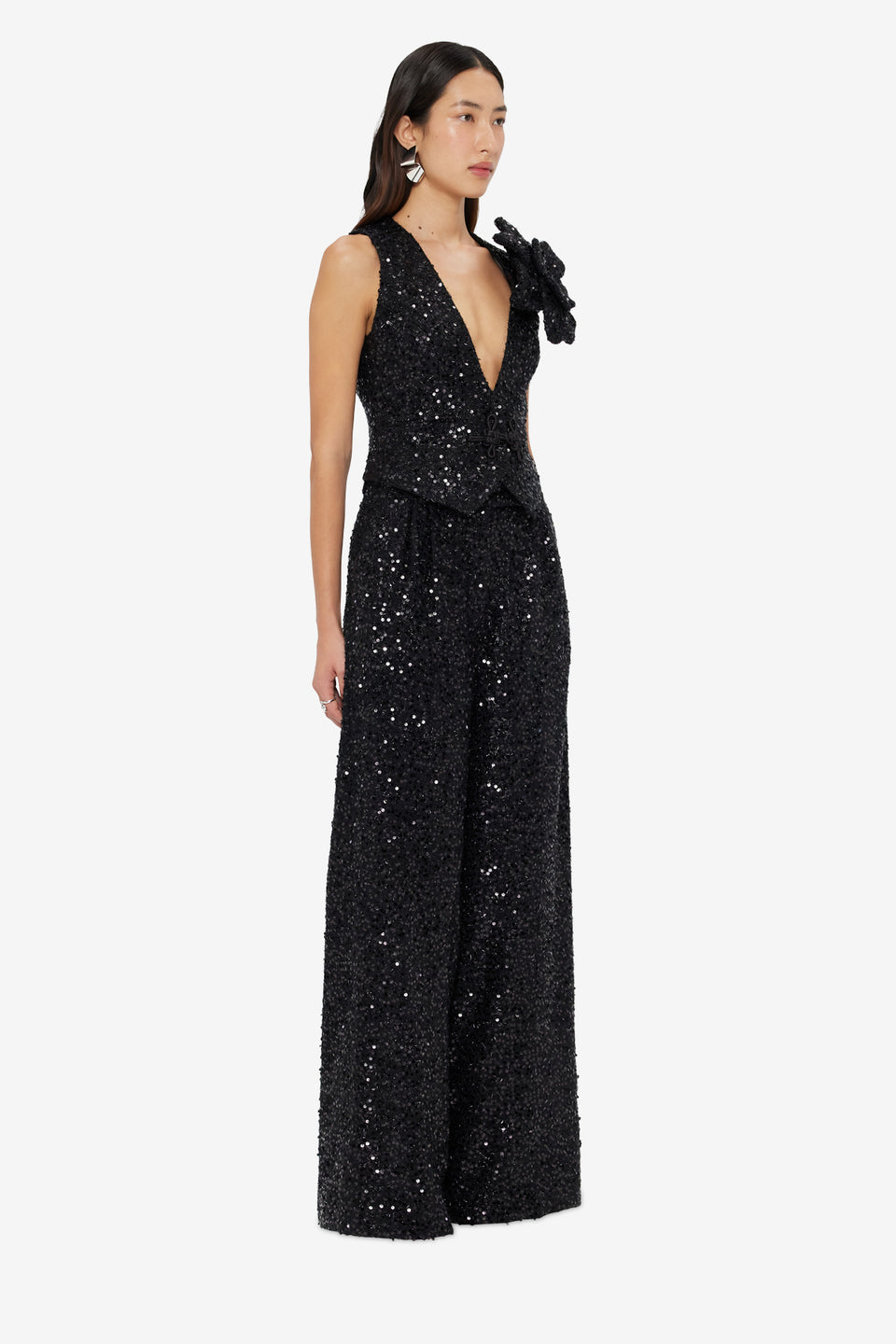 60-70% Off LEO LIN 60-70% Off LEO LIN