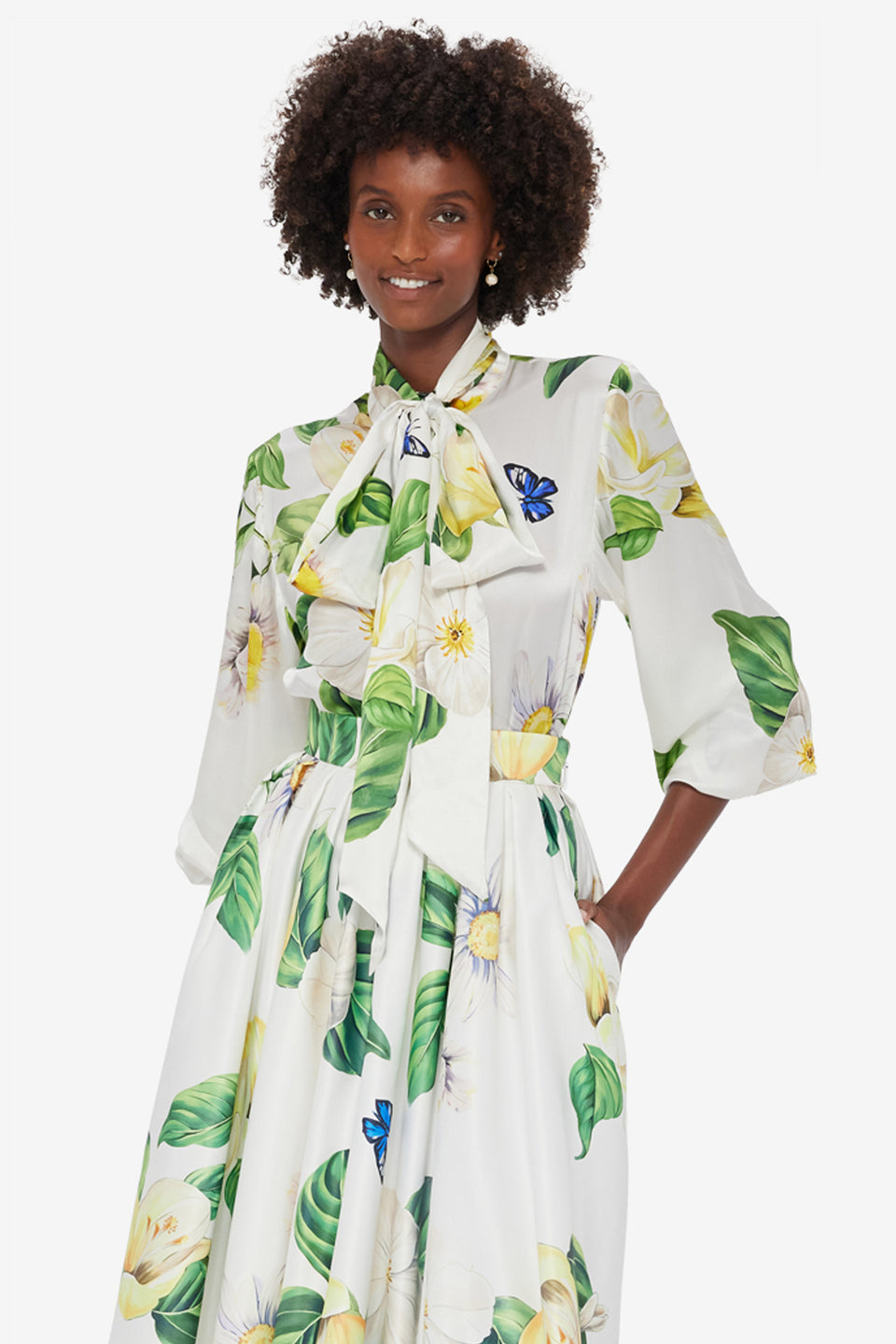 Exclusive LEO LIN Freya Tie Neck Silk Blouse - Joie Print in Snow