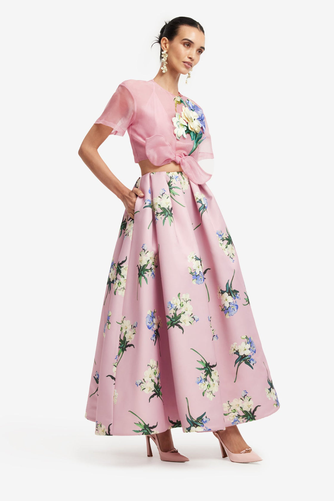Riley Embroidered Sleeve Top - Bouquet Print in Pastel Pink Tops
