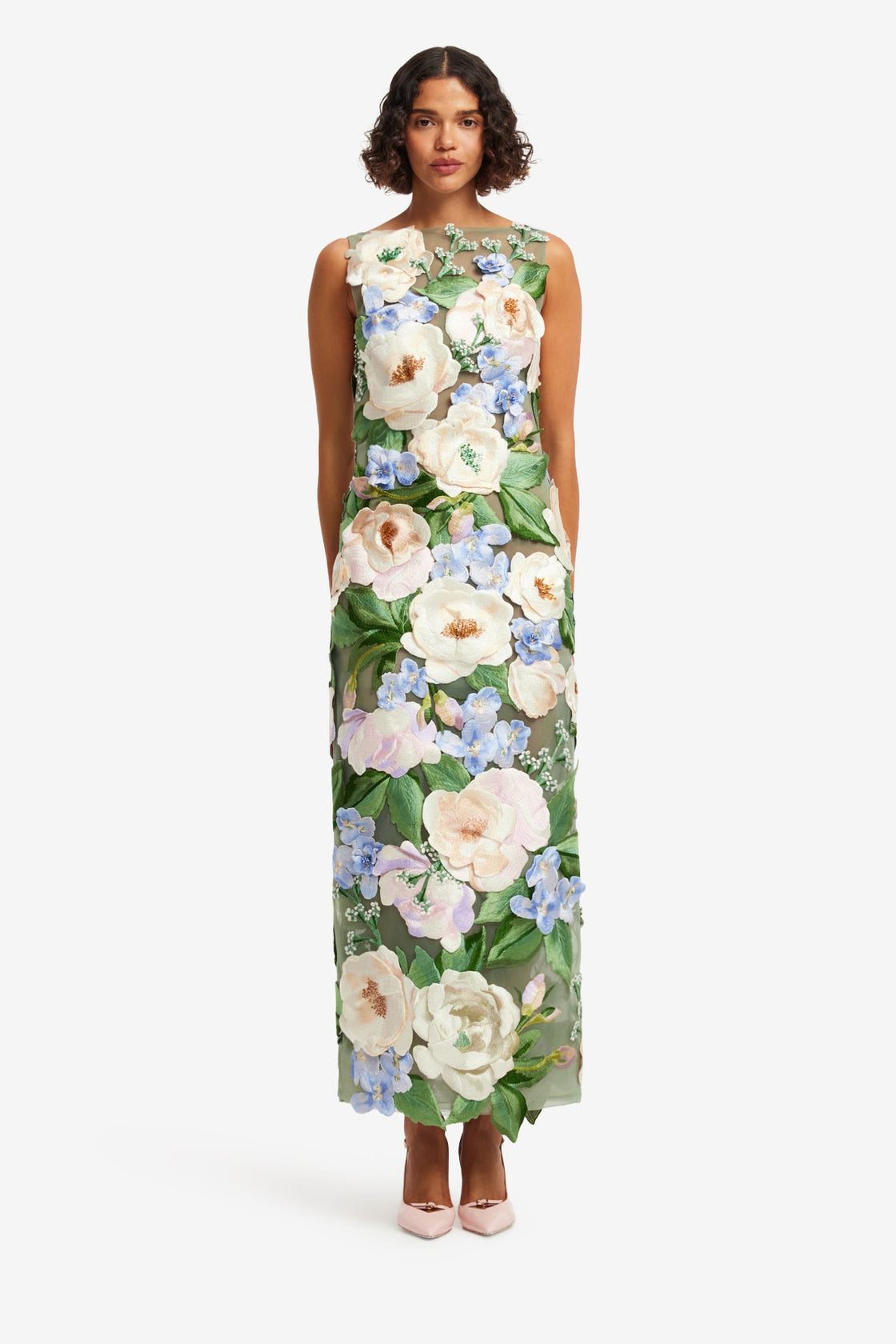Fleur Floral Hand-Embroidered Backless Maxi Dress - Blossom LEO LIN Fleur Floral Hand-Embroidered Backless Maxi Dress - Blossom LEO LIN