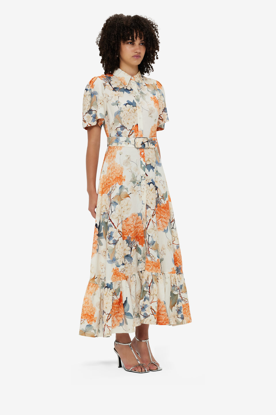 Exclusive Leo Lin Becca Short Sleeve Midi Dress - Hydrangea Print in Vanilla