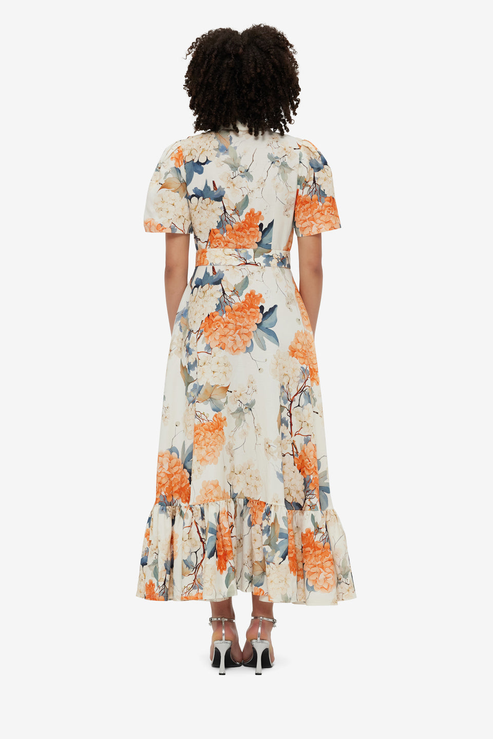 Exclusive Leo Lin Becca Short Sleeve Midi Dress - Hydrangea Print in Vanilla