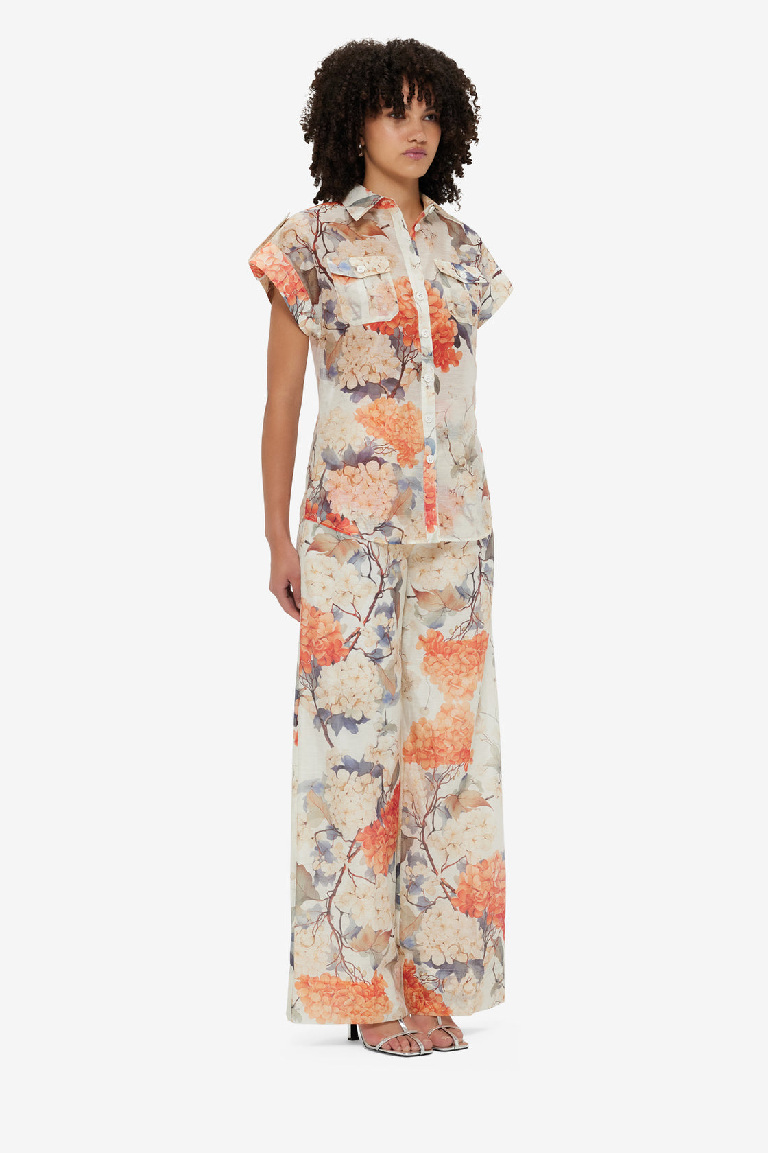 Exclusive Leo Lin Catarina Blouse - Hydrangea Print in Vanilla