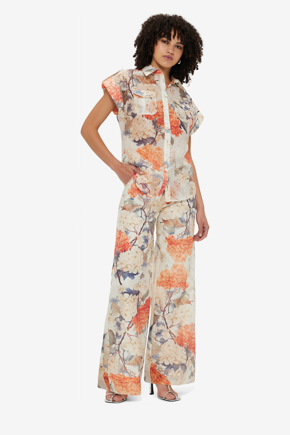 Exclusive Leo Lin Catarina Blouse - Hydrangea Print in Vanilla