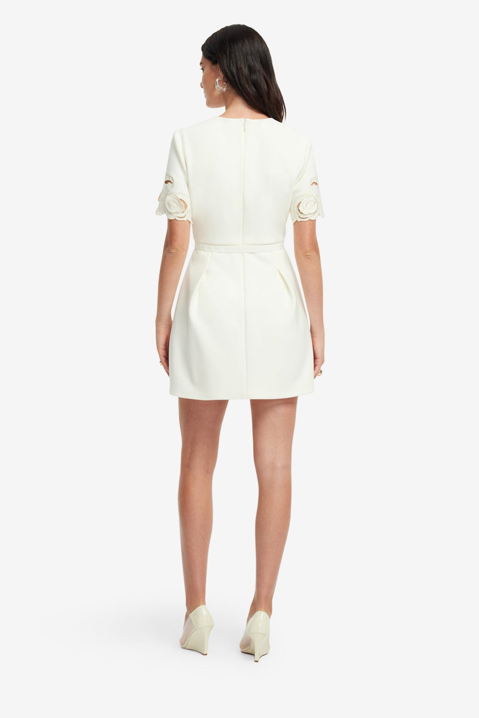 Exclusive LEO LIN Aurelie Applique Short Sleeve Mini Dress - Vanilla