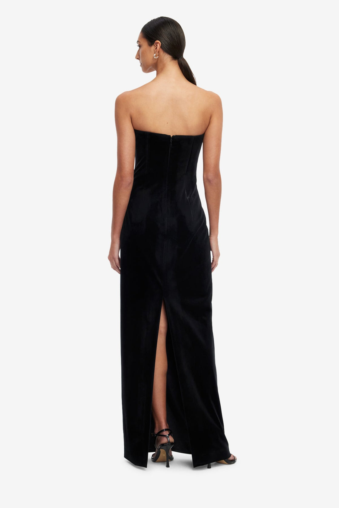 Exclusive LEO LIN Marilyn Velvet Gown - Ebony