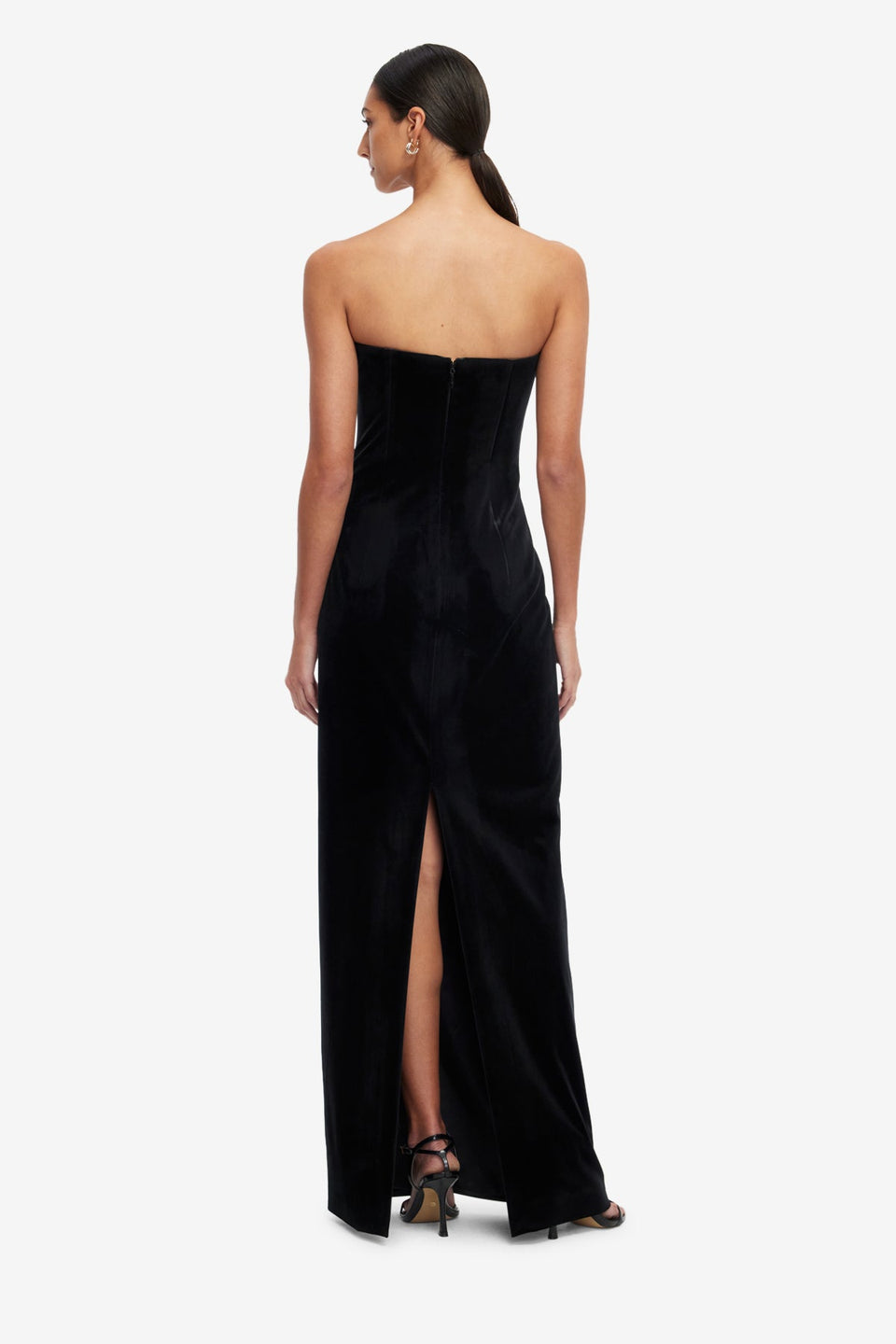 Exclusive LEO LIN Marilyn Velvet Gown - Ebony